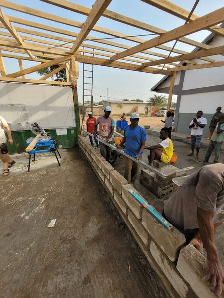 Togo Maurerarbeiten starten 141.jpg